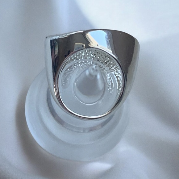 Modernist Open Work Silver Plated Chunky Fashion Ring Costume Jewelry NEW - Picture 3 of 7